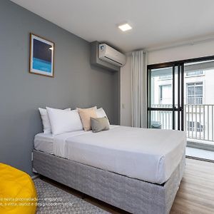 Estudio Deluxe con Cama Queen